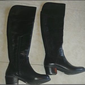 Vince Camuto Bendra riding boots 🔴🎄
